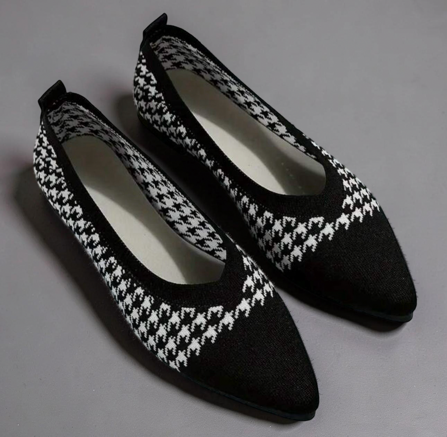 Houndstooth Pumps